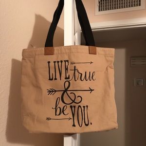 NWOT Thirty-one tote